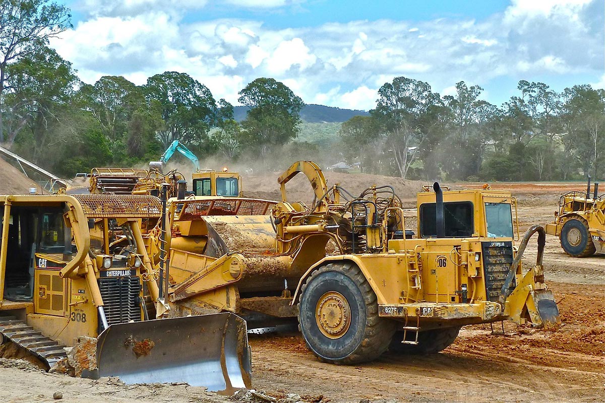 https://ardentconstruction.us/wp-content/uploads/2025/11/land-clearing.jpg